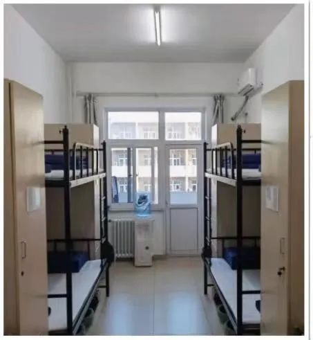 北京大学宿舍条件怎么样,有空调和独立卫生间吗？（附宿舍图片）